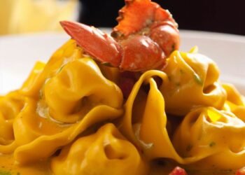 Delicie-se com Tortellini de Lagosta ao Molho de Açafrão