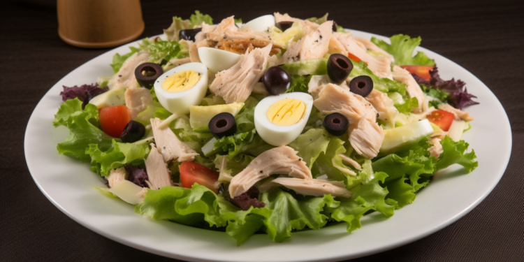 Salada de Frango Grelhado: A Receita Poderosa para Emagrecer!
